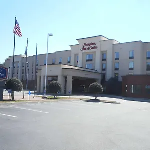 https://hampton-inn-suites-norfolk-airport.williamsburghotelsusa.com